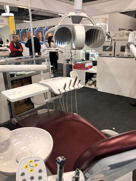 Стенд компании GREEN DENT на выставке «Дентал-Экспо. Ростов-на-Дону. 2019»11.jpeg