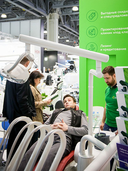 Стенд компании GREEN DENT на выставке Дентал Салон 2019_002.jpg