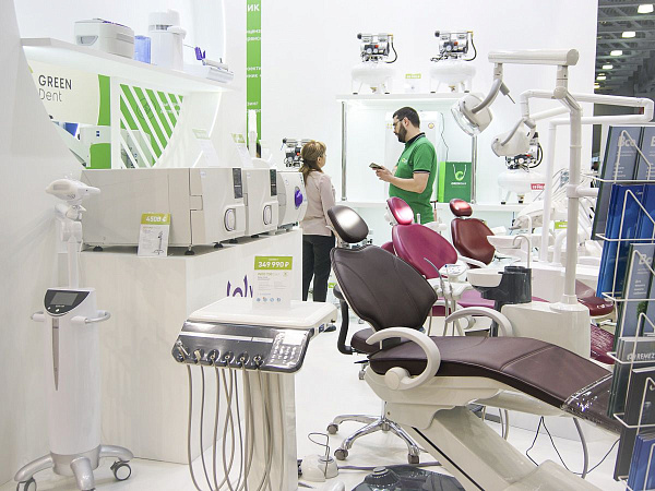 Стенд компании GREEN DENT на выставке Дентал-Экспо 2019_44.jpg
